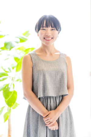 小林早代子氏